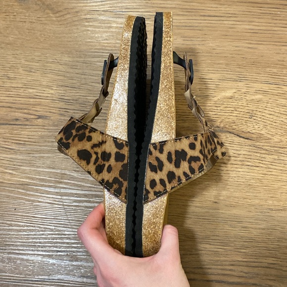 Yoki Sandals - Picture 3 of 6